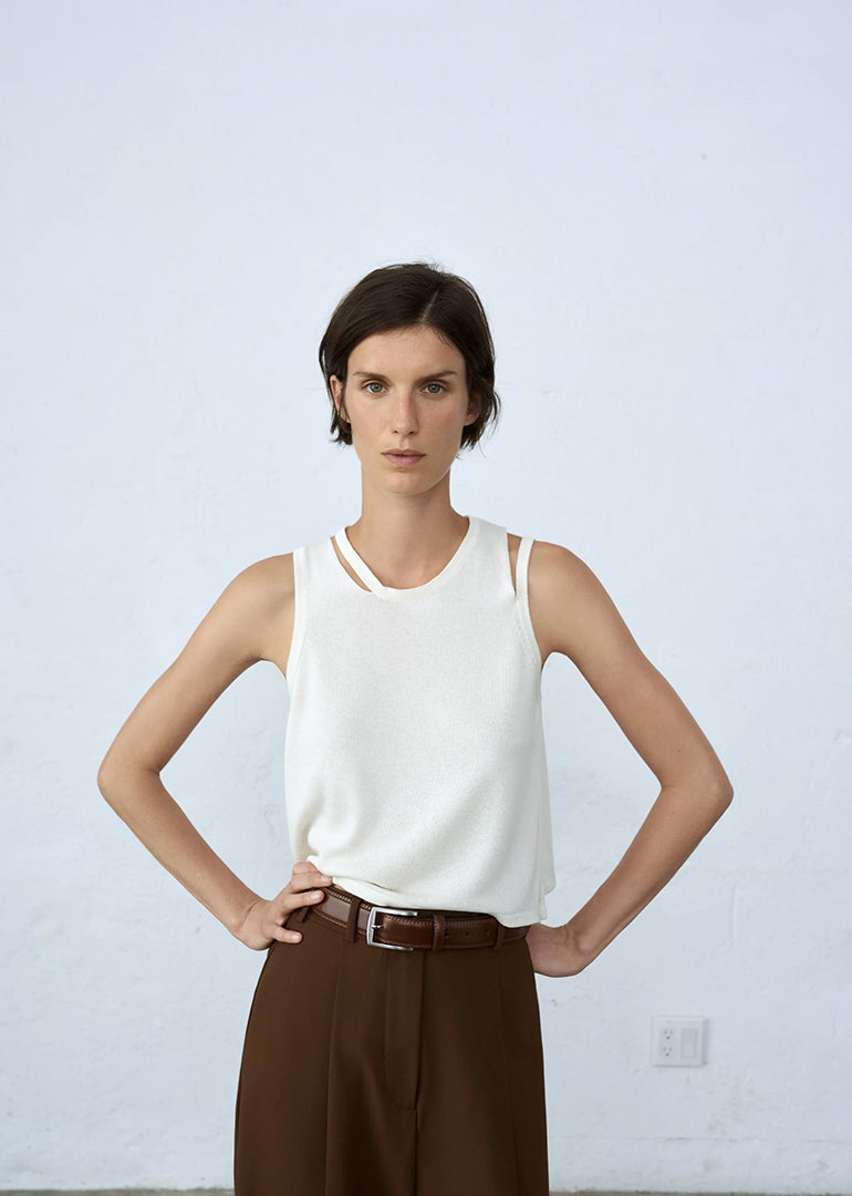 Cordera - Viscose Cut-Out Top in Marshmallow
